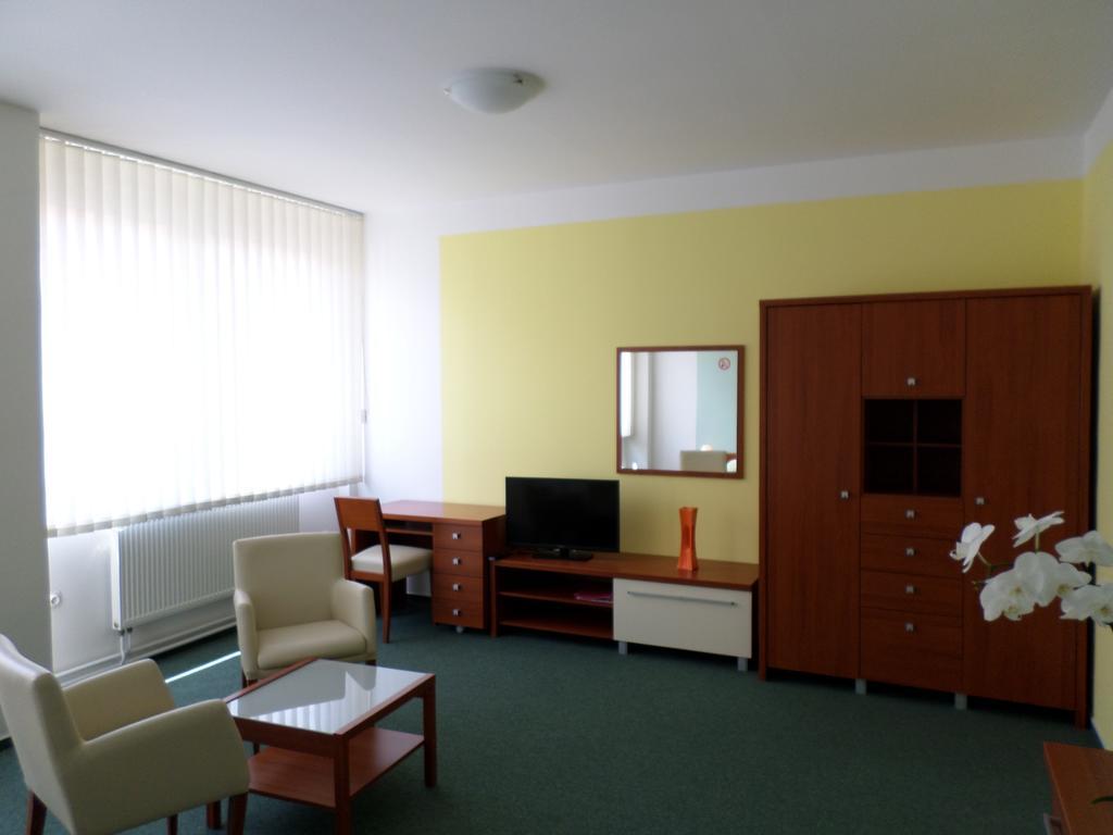 Hotel Steiger Krnov Buitenkant foto