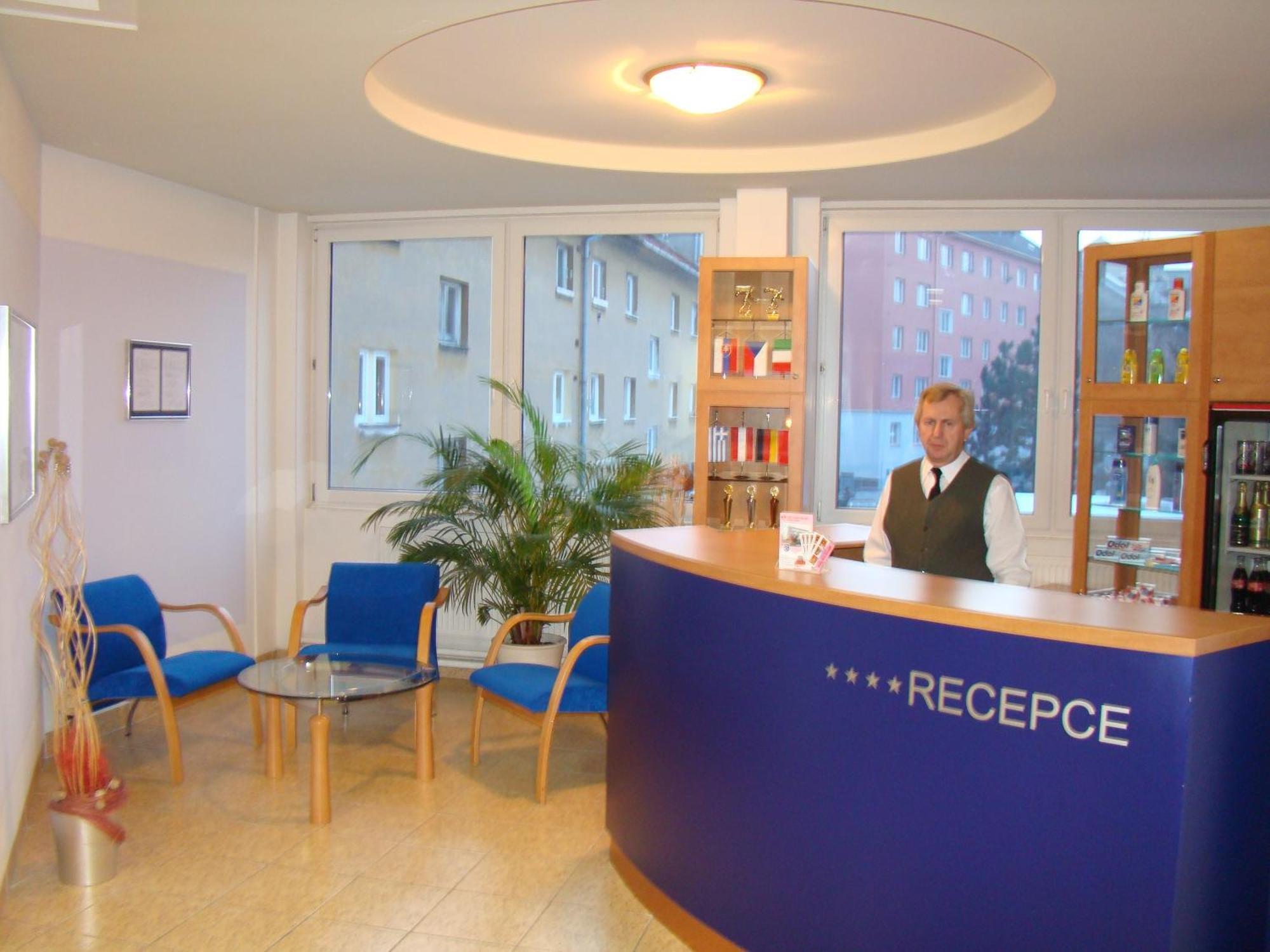 Hotel Steiger Krnov Buitenkant foto
