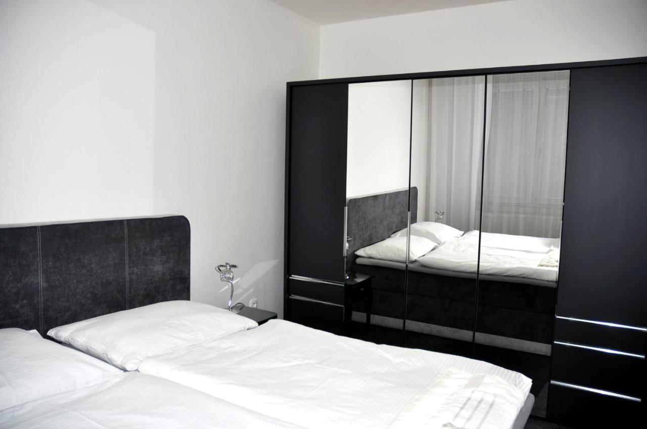 Hotel Steiger Krnov Buitenkant foto
