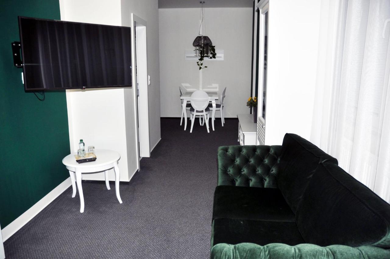 Hotel Steiger Krnov Buitenkant foto
