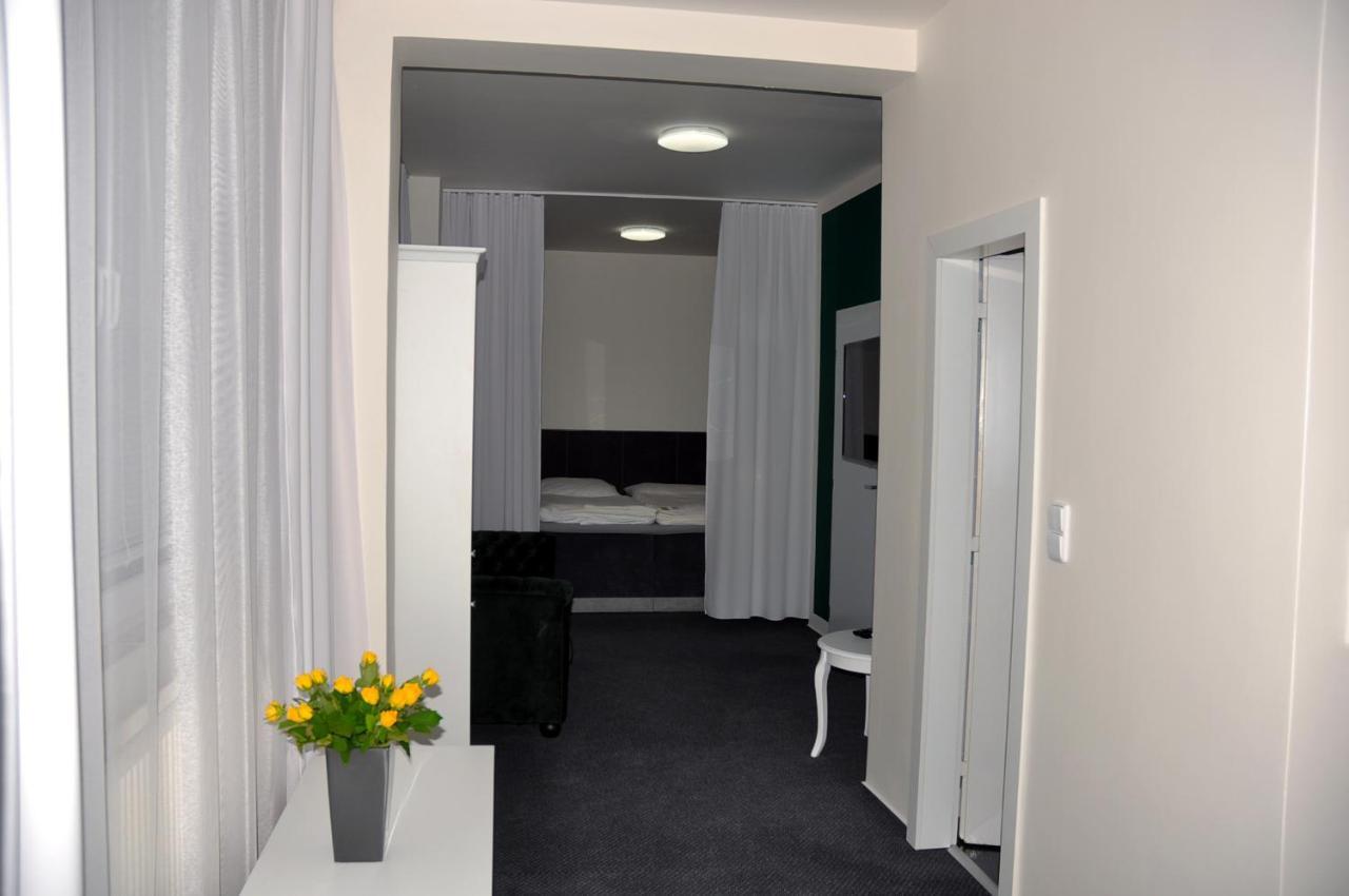 Hotel Steiger Krnov Buitenkant foto